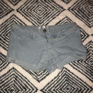 No boundaries denim shorts